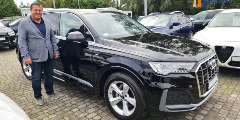 Pan Krzysztof (Nowe Audi Q7)